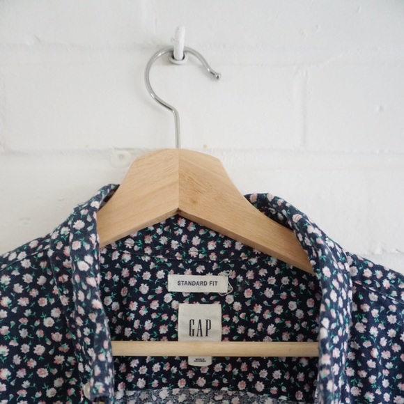 Gap Floral Print Casual Button Down - Picture 3 of 6
